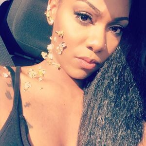 Meet your Posher, Valerie